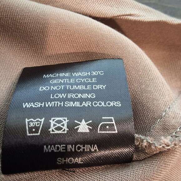 Maac London Belfry Taupe Button Down Twist Waist Top 100% Rayon S - Picture 7 of 7